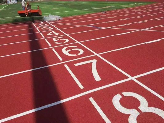 سباق الركض في الهواء الطلق لمسافة 400 متر