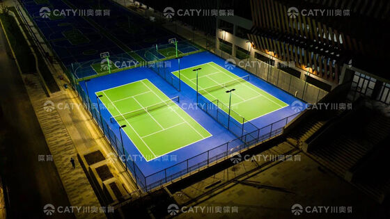 نظام ملعب رياضي شبه مُصنّع مسبقًا مع معدل امتصاص صدمات >53%، ومقاومة للأشعة فوق البنفسجية، وسهل التركيب للاستخدام متعدد الرياضات